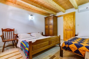 villa bedroom double +single  2